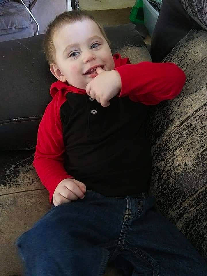 Kevin is registered to the contest to win money with this photo: baby, baby_toddler_clothing, child, comfort, couch, eye, face, floor, flooring, fun, happy, head, jeans, joy, lap, person, sitting, sleeve, smile, t_shirt