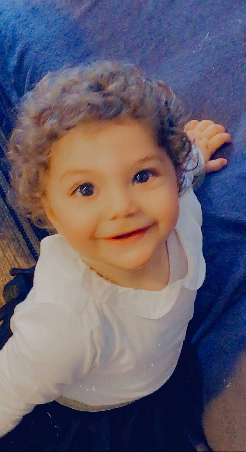 Emily participe au concours pour gagner de l'argent avec cette photo : azure, baby, baby_toddler_clothing, beauty, cheek, chin, electric_blue, eye, eyebrow, flash_photography, hair, happy, human_body, iris, joy, lip, nose, person, skin, sleeve