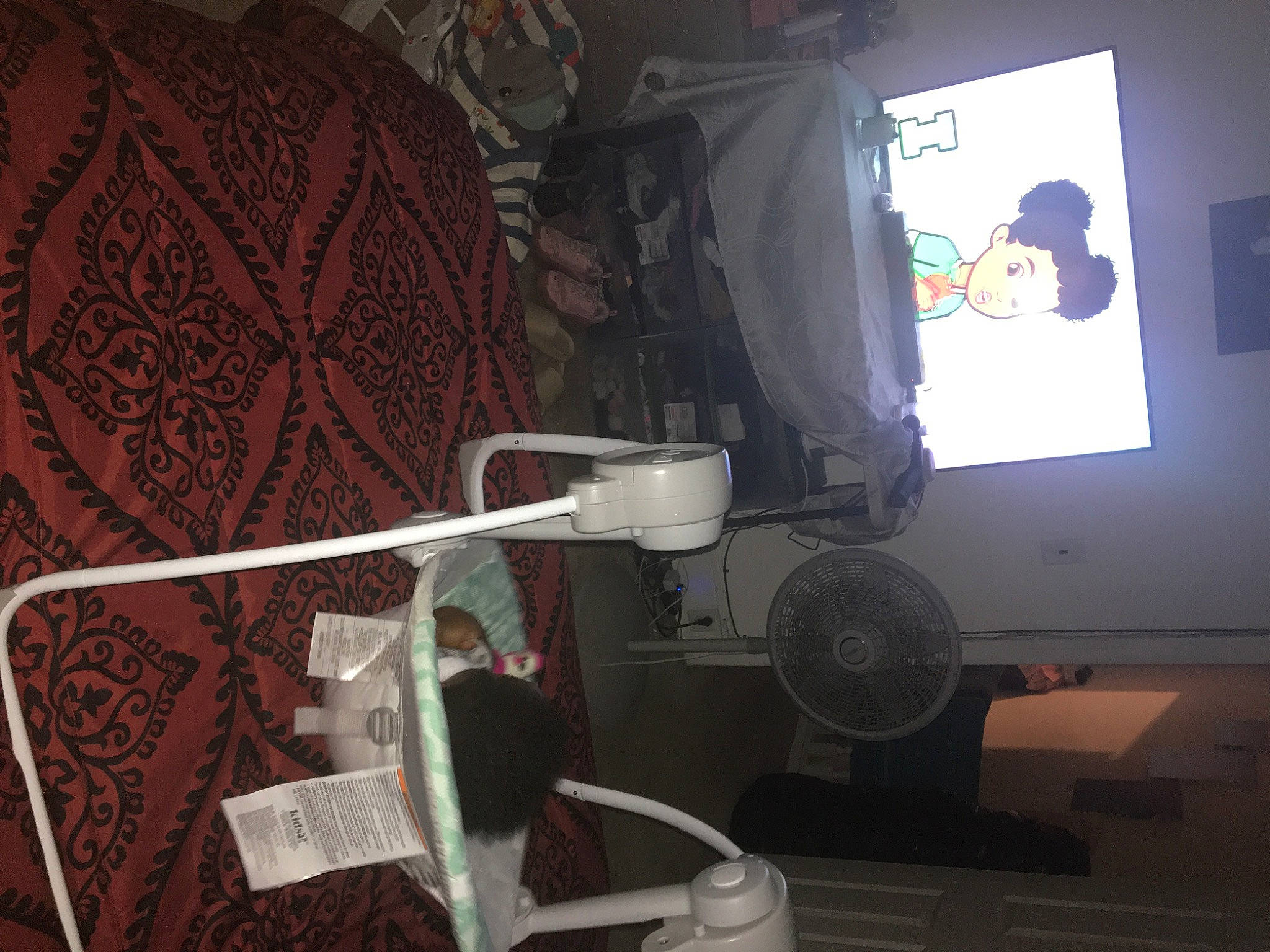 Aila is registered to the contest to win money with this photo: art, audio_equipment, carmine, computer, computer_hardware, computer_monitor, desktop_computer, display_device, event, flat_panel_display, interior_design, machine, multimedia, output_device, peripheral, personal_computer, projection_screen, room, space, wood