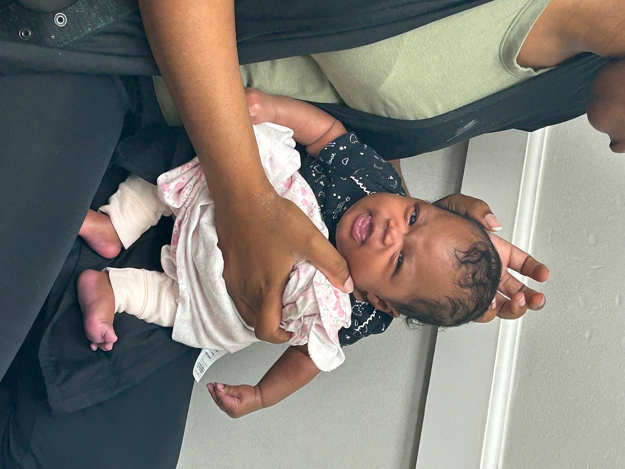 Jorri is registered to the contest to win money with this photo: chest, child, elbow, event, eyelash, finger, flash_photography, fun, gesture, happy, human_leg, jewellery, joint, knee, nail, person, shoulder, thigh, thumb, trunk