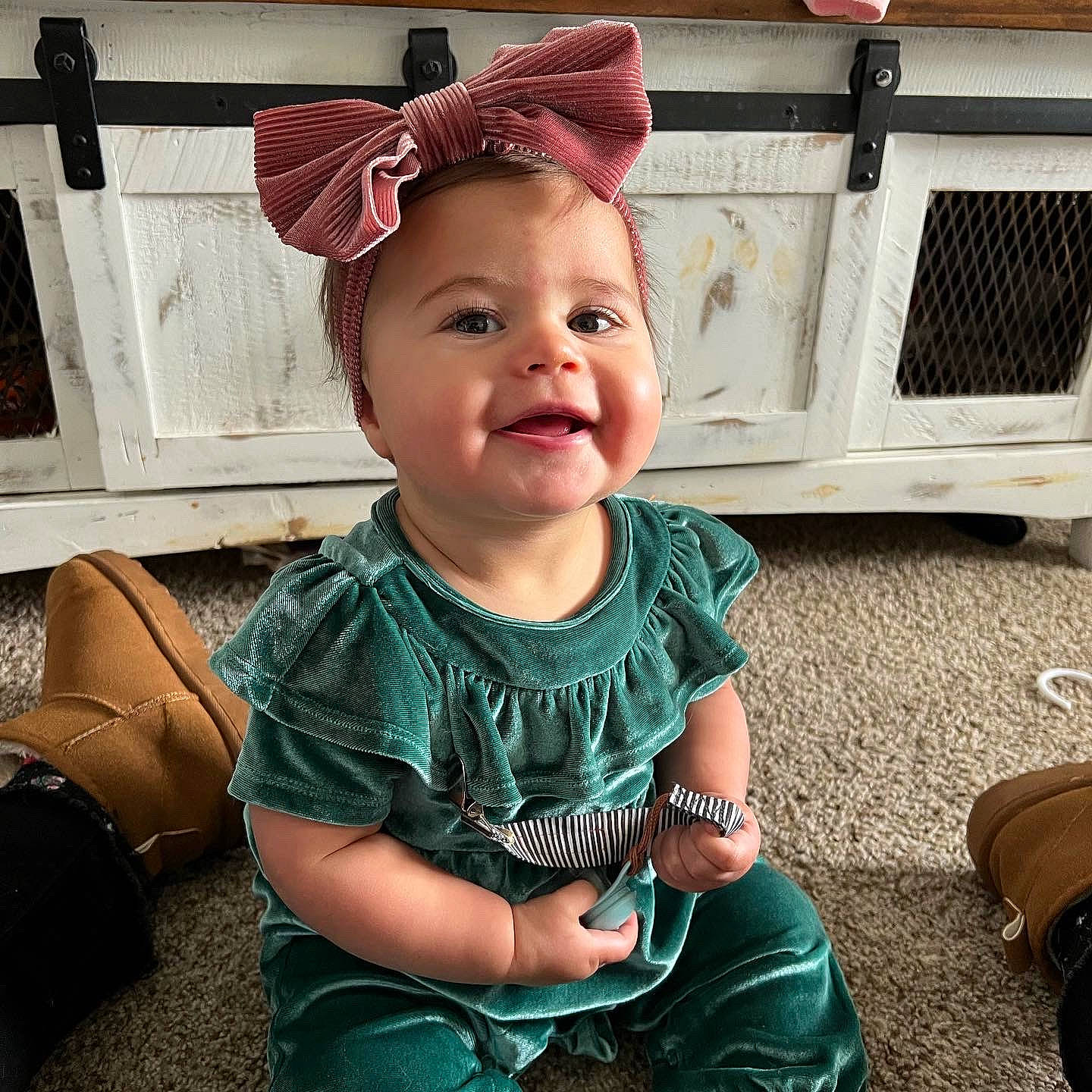 Roxanne is registered to the contest to win money with this photo: baby, baby_toddler_clothing, cap, child, cool, costume_hat, eye, fashion_accessory, fun, grass, hairstyle, happy, headband, holiday, jewellery, person, sitting, sleeve, smile, t_shirt