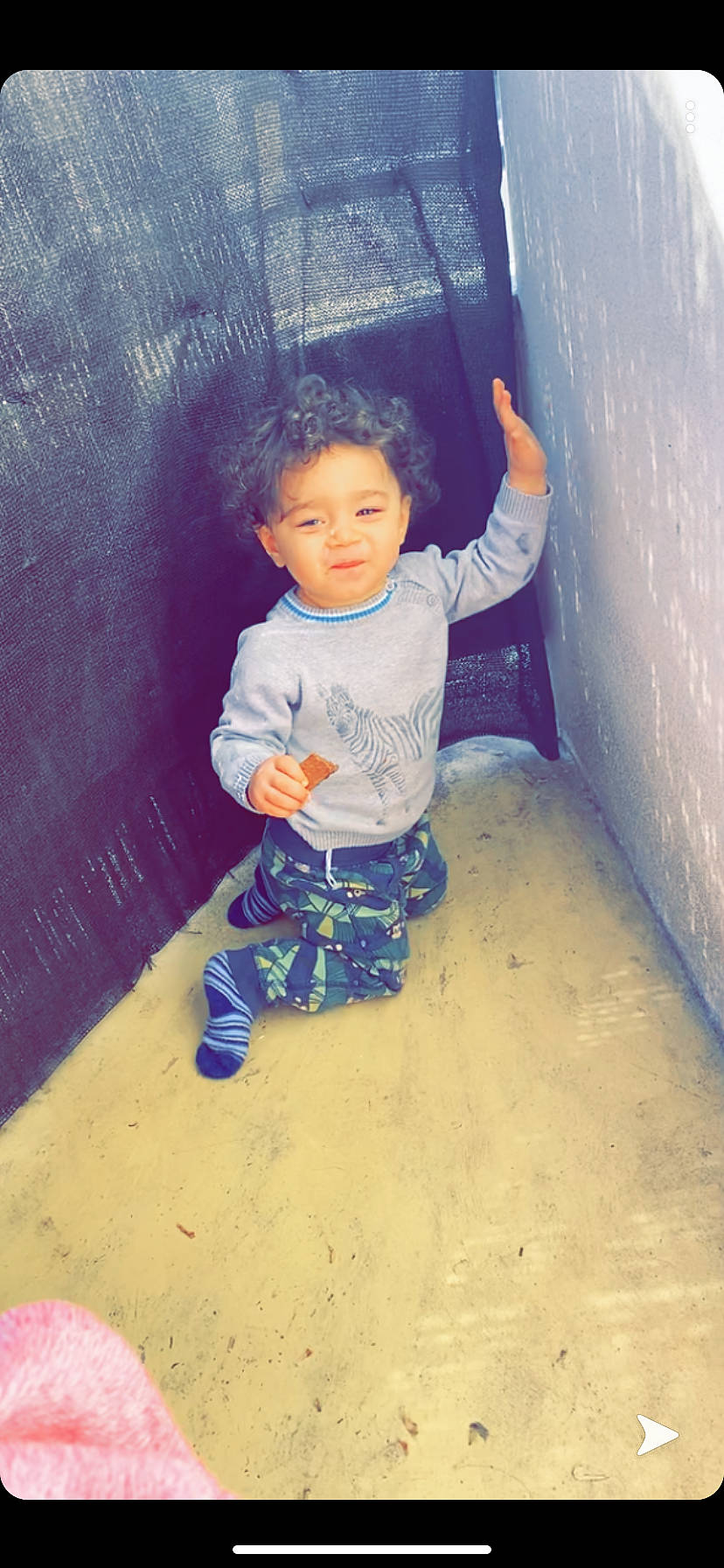 Kamil participe au concours pour gagner de l'argent avec cette photo : cheek, child, fun, person, play, sitting, skin, smile, standing, toddler