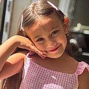 Mina participe au concours pour gagner de l'argent avec cette photo : child, girl, smile, portrait, pink_dress, hair_clips, long_hair, natural_light, happy, cute, face, young, posing, indoors, sunlight, childhood, fashion, pretty, joyful, person