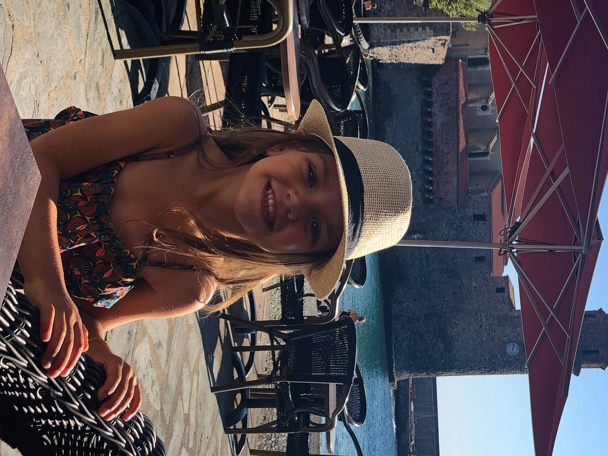 Abby participe au concours pour gagner de l'argent avec cette photo : black_hair, elbow, eyewear, facial_expression, fashion_accessory, flash_photography, fun, hand, happy, hat, headwear, jewellery, joy, leisure, necklace, pattern, person, sky, street_fashion, sun_hat