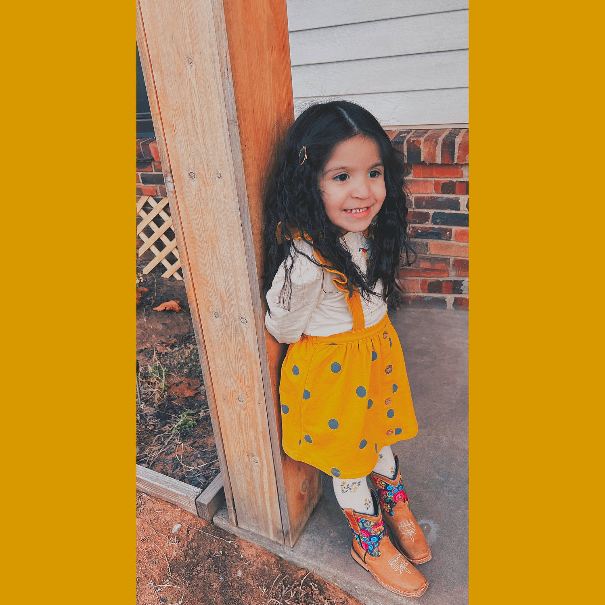 Temari is registered to the contest to win money with this photo: art, bangs, child, dress, eye, hair, hairstyle, happy, head, human_body, joy, magenta, orange, outerwear, pattern, person, sleeve, smile, street_fashion, t_shirt