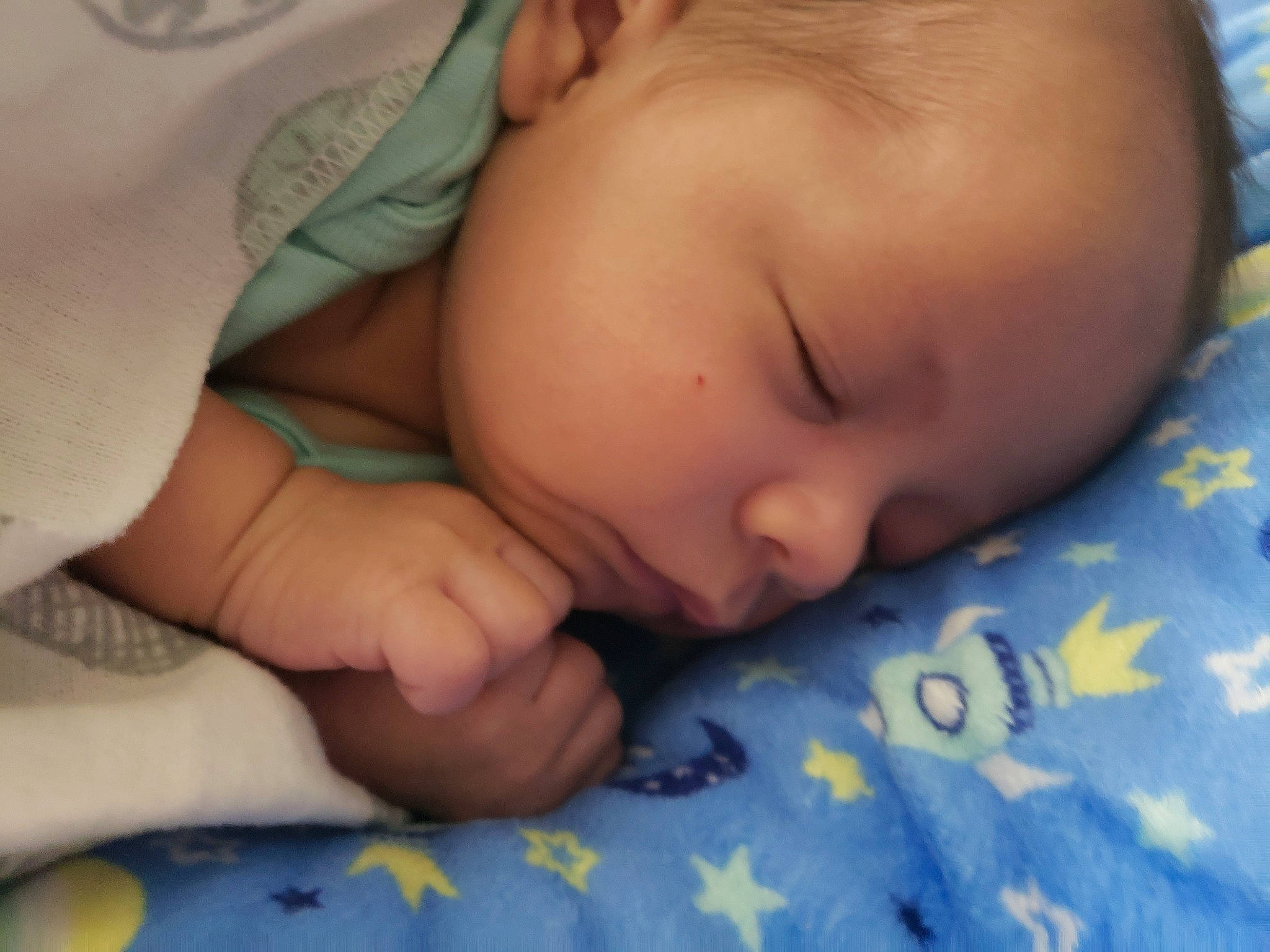 Dax is registered to the contest to win money with this photo: baby, baby_sleeping, bedtime, cheek, child, face, finger, hand, lip, mouth, muscle, nap, nose, person, skin, sleep, toddler