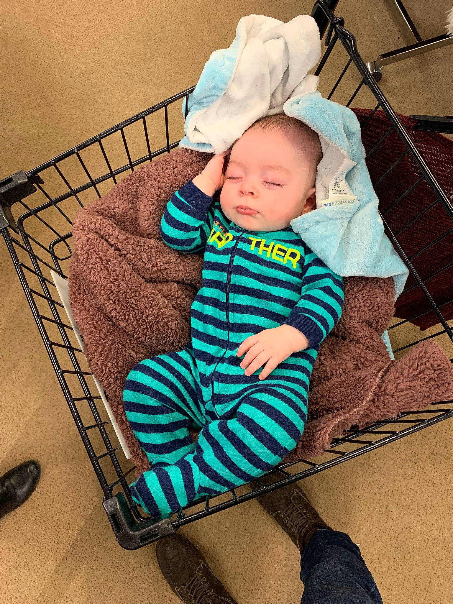 Leo is registered to the contest to win money with this photo: baby, baby_products, baby_toddler_clothing, child, person, product, sitting, skin, toddler