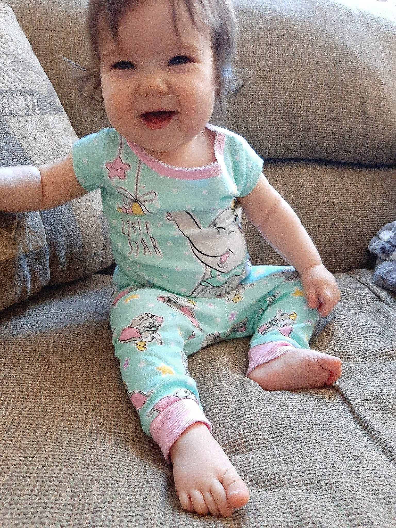 Amaryah is registered to the contest to win money with this photo: baby, baby_toddler_clothing, beauty, cheek, child, hand, head, human_leg, leg, pattern, person, pink, play, product, sitting, skin, sleeve, smile, toddler