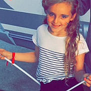 Bridget participe au concours pour gagner de l'argent avec cette photo :