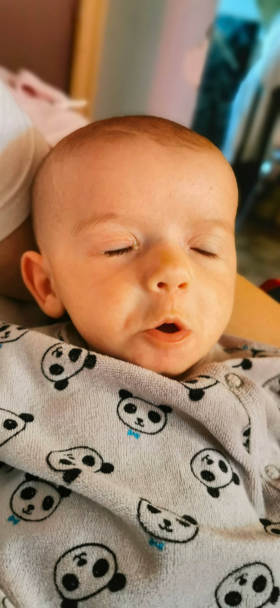 Tyana a rejoint le concours — aidez-le/la à gagner de superbes lots ! baby, cheek, child, chin, close_up, face, facial_expression, forehead, head, lip, mouth, nose, person, skin, smile, toddler