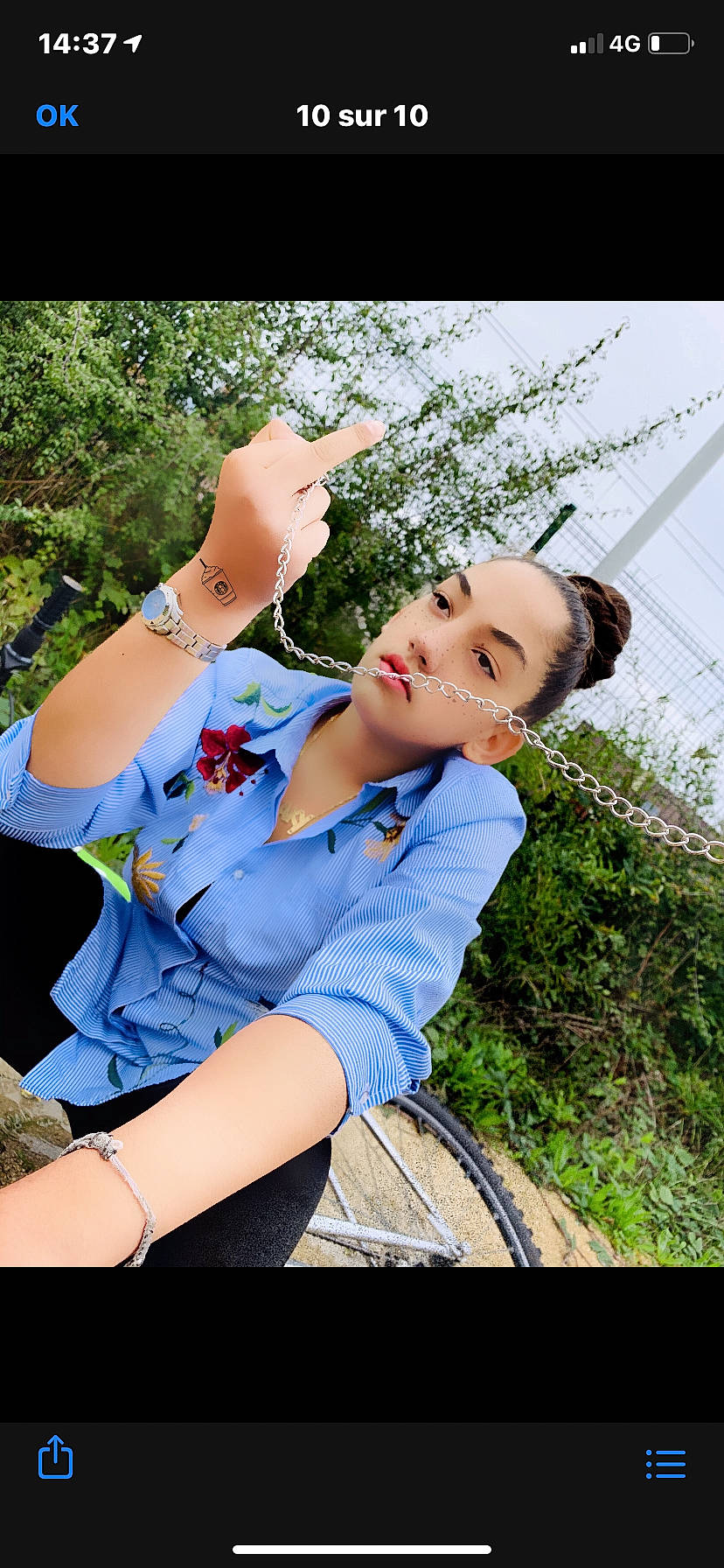 Laky participe au concours pour gagner de l'argent avec cette photo : arm, beauty, child, child_model, denim, fun, gesture, grass, happy, leg, leisure, people_in_nature, person, photo_shoot, photography, plant, sitting, smile, trunk