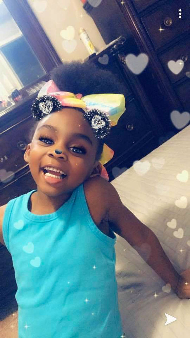 Saraya is registered to the contest to win money with this photo: black_hair, child, cool, ear, eyebrow, face, forehead, fun, happy, head, headgear, joy, nose, person, photography, selfie, smile