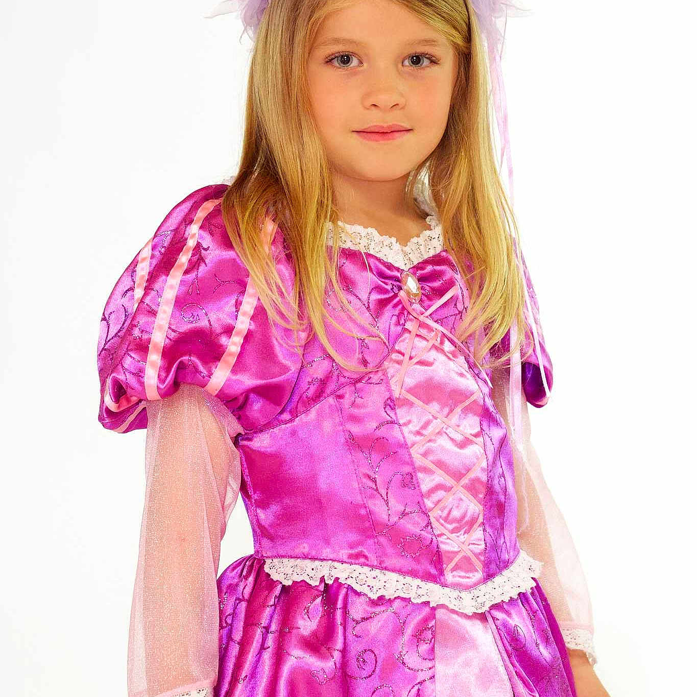 Alizée a rejoint le concours — aidez-le/la à gagner de superbes lots !