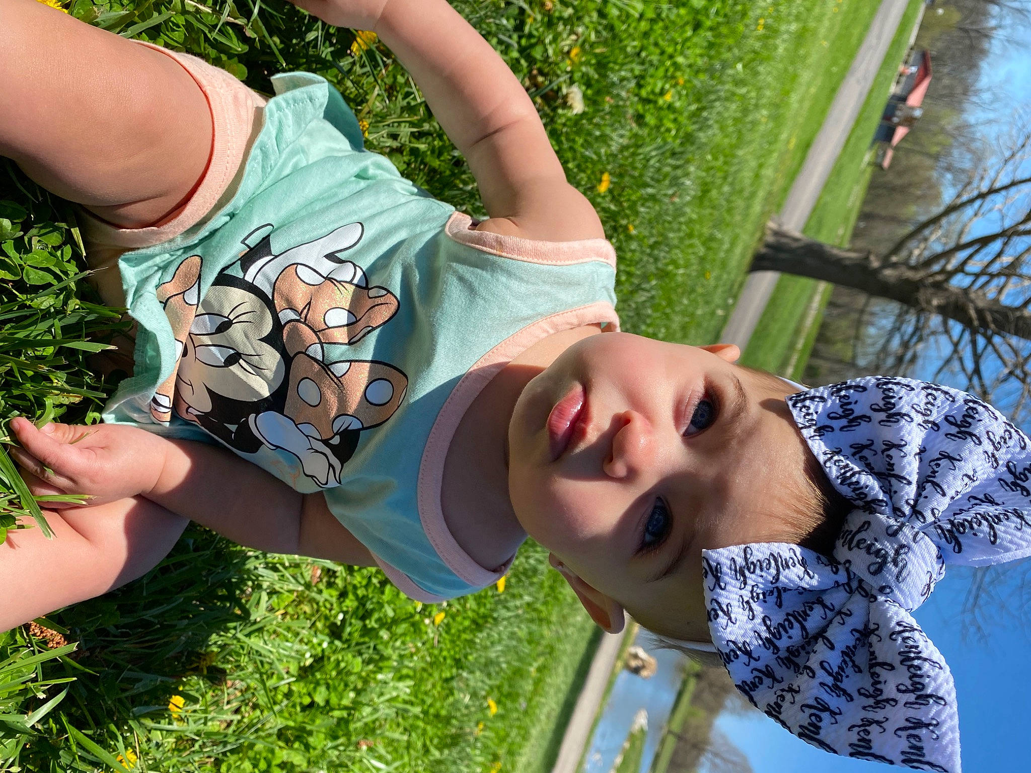 Kenleigh is registered to the contest to win money with this photo: arm, eyewear, gesture, green, hairstyle, hand, happy, headwear, joint, leaf, light, neck, people_in_nature, person, photograph, plant, shoulder, smile, sunlight, tree