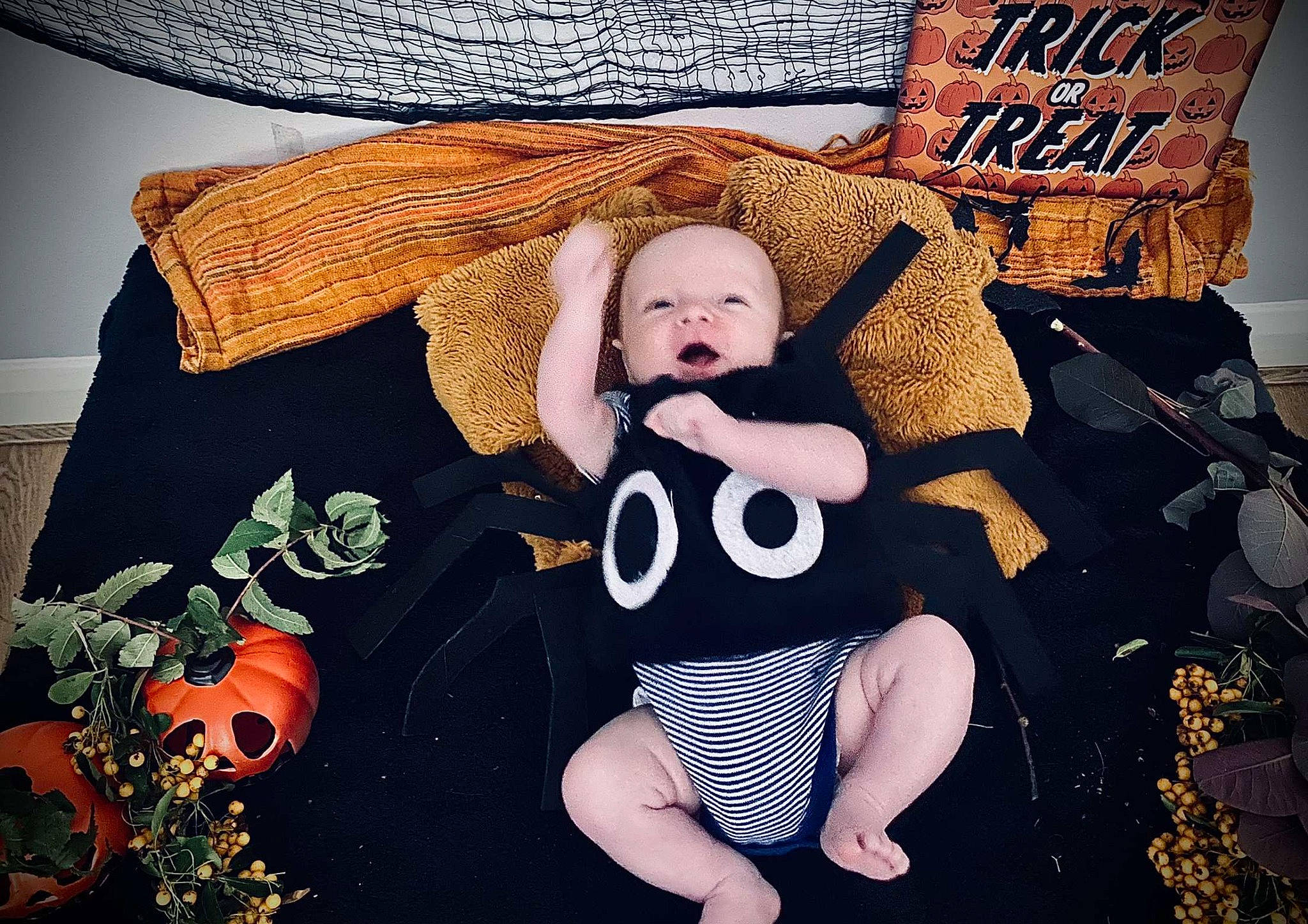 Kyzer is registered to the contest to win money with this photo: baby, baby_toddler_clothing, comfort, cool, couch, eye, font, happy, hat, head, human_leg, pattern, person, sitting, sleeve, sun_hat, t_shirt, textile, thigh, toddler