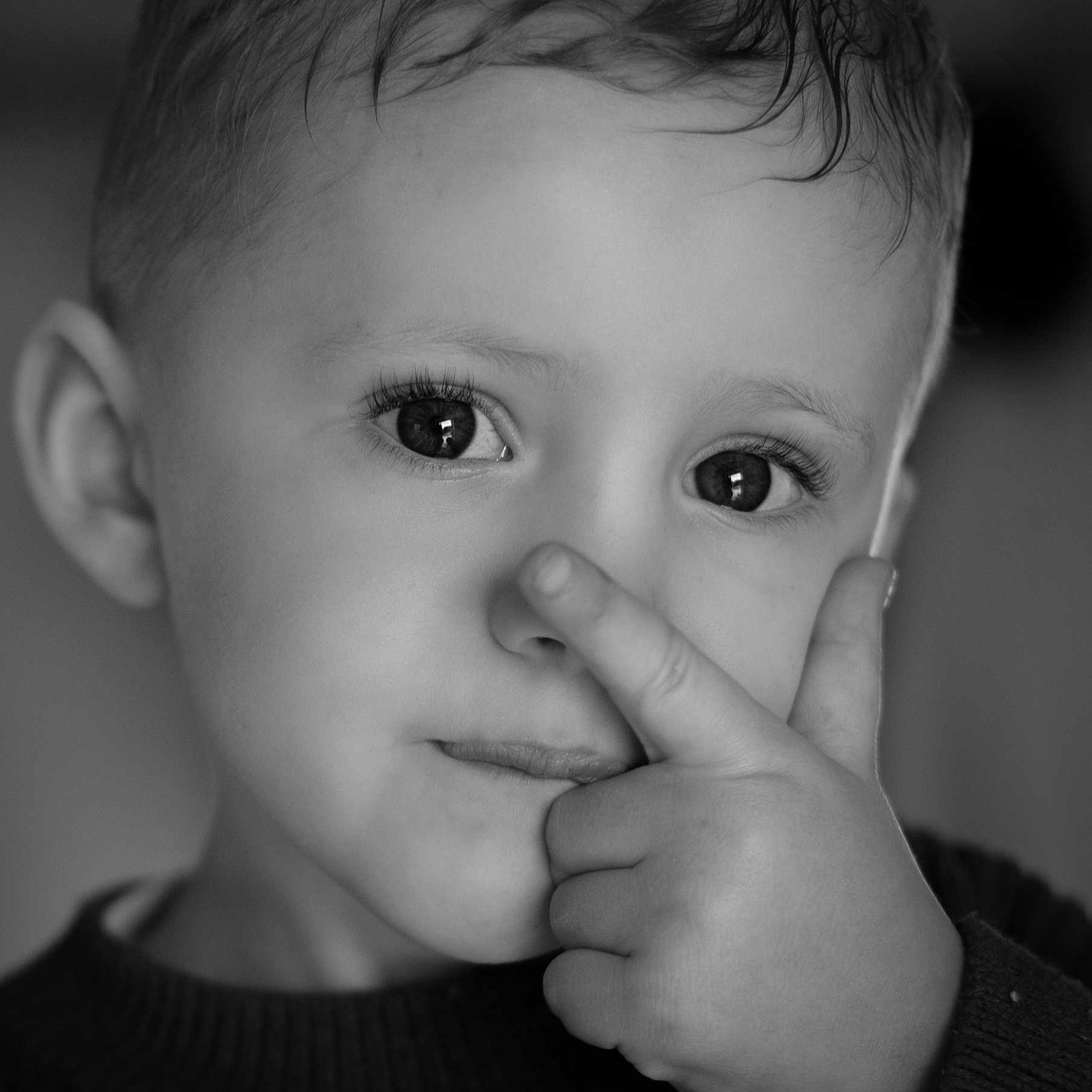 Olann a rejoint le concours — aidez-le/la à gagner de superbes lots ! baby, bodypart, face, finger, hand, happy, head, mouth, newborn, person, photography, portrait, smile