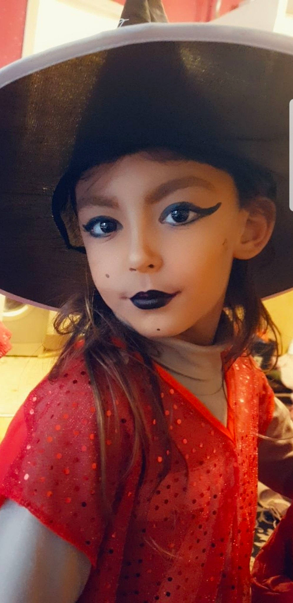 Kamelia a rejoint le concours — aidez-le/la à gagner de superbes lots ! beauty, black_hair, cheek, child, chin, doll, eye, eyebrow, eyelash, face, forehead, hair, head, lady, lip, nose, person, photography, selfie, skin