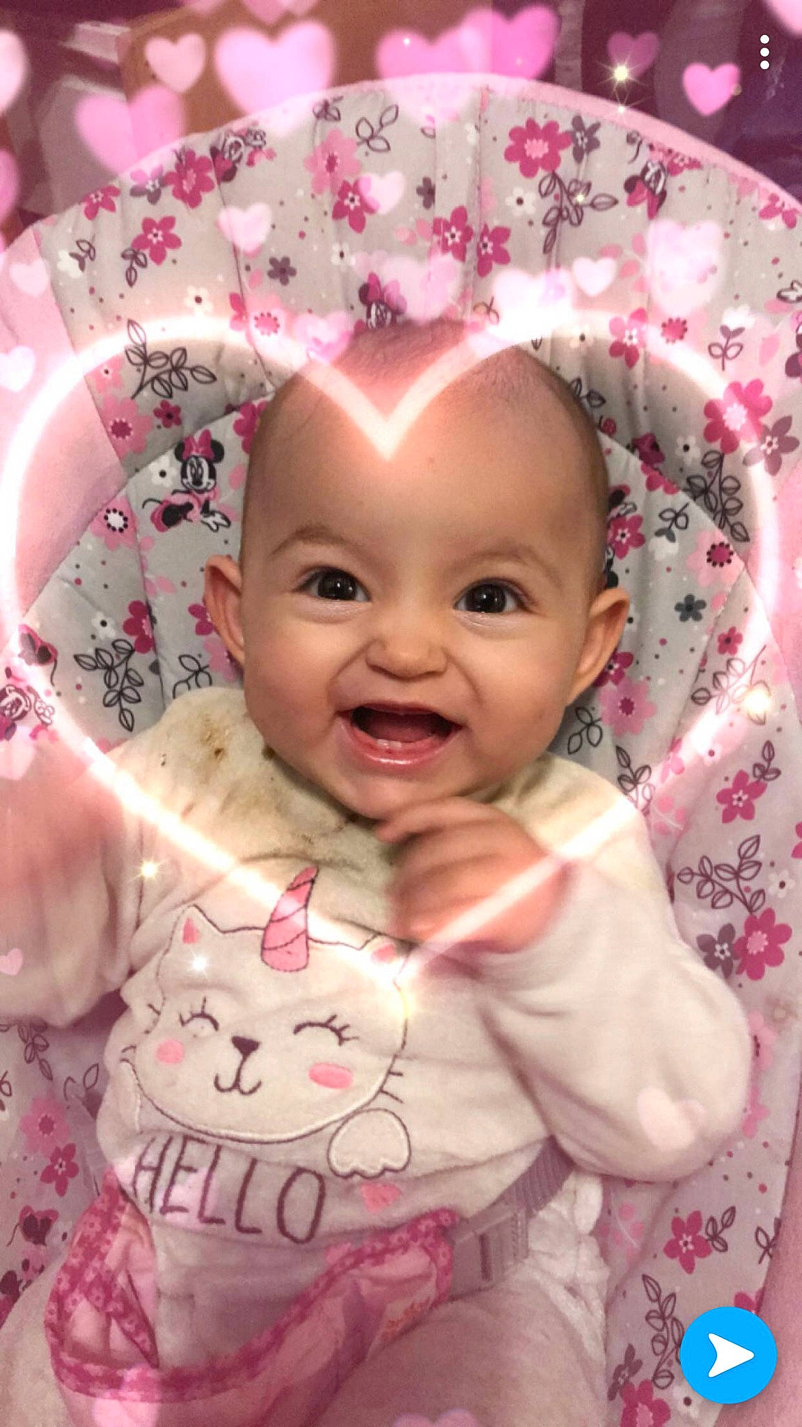 Louna participe au concours pour gagner de l'argent avec cette photo : baby, cheek, child, ear, face, facial_expression, forehead, happy, head, lip, mouth, nose, person, pink, skin, smile, toddler