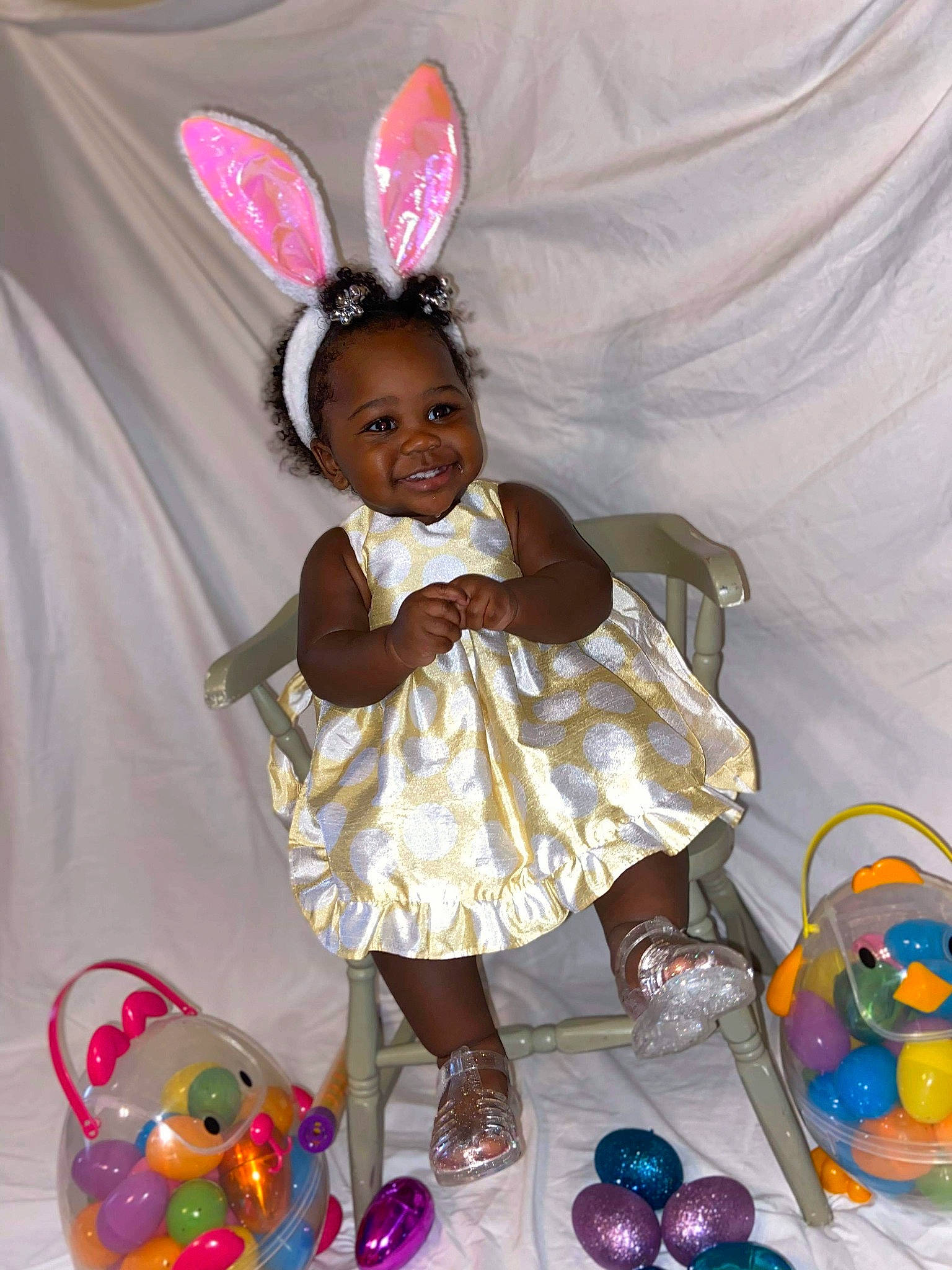 Zaria is registered to the contest to win money with this photo: child, easter, easter_bunny, easter_egg, event, holiday, joy, person