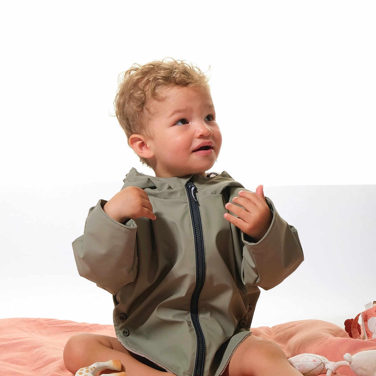 Nahim a rejoint le concours — aidez-le/la à gagner de superbes lots ! baby, bed, bodypart, clothing, coat, couch, dress, face, finger, food, furniture, hand, head, jacket, person, photography, portrait, shorts, sitting, sweets