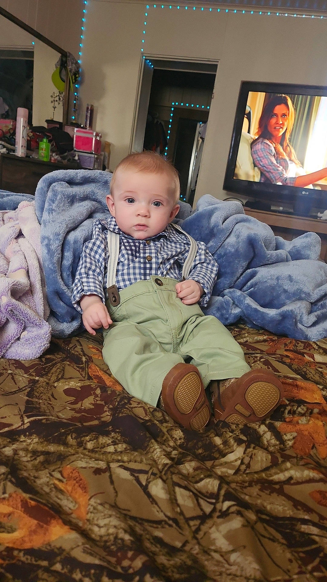 Lucian is registered to the contest to win money with this photo: baby, clothing, computerhardware, couch, electronics, face, female, footwear, girl, hardware, head, monitor, pants, person, photography, portrait, screen, shoe, teen, tv