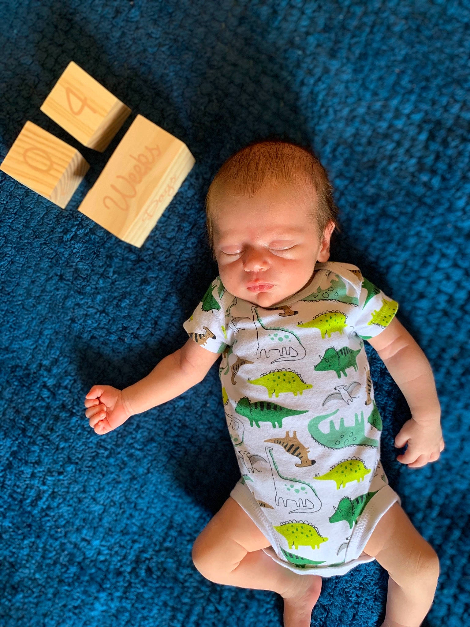 Elliot is registered to the contest to win money with this photo: baby, baby_toddler_clothing, child, finger, fun, person, play, toddler