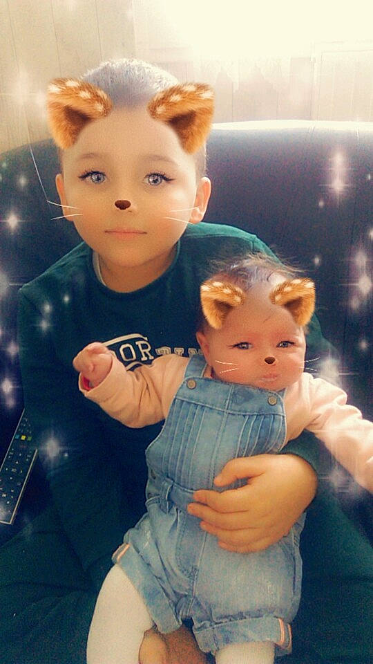 Lyah a rejoint le concours — aidez-le/la à gagner de superbes lots ! baby, cheek, child, ear, fawn, fictional_character, forehead, fun, person, toddler, toy