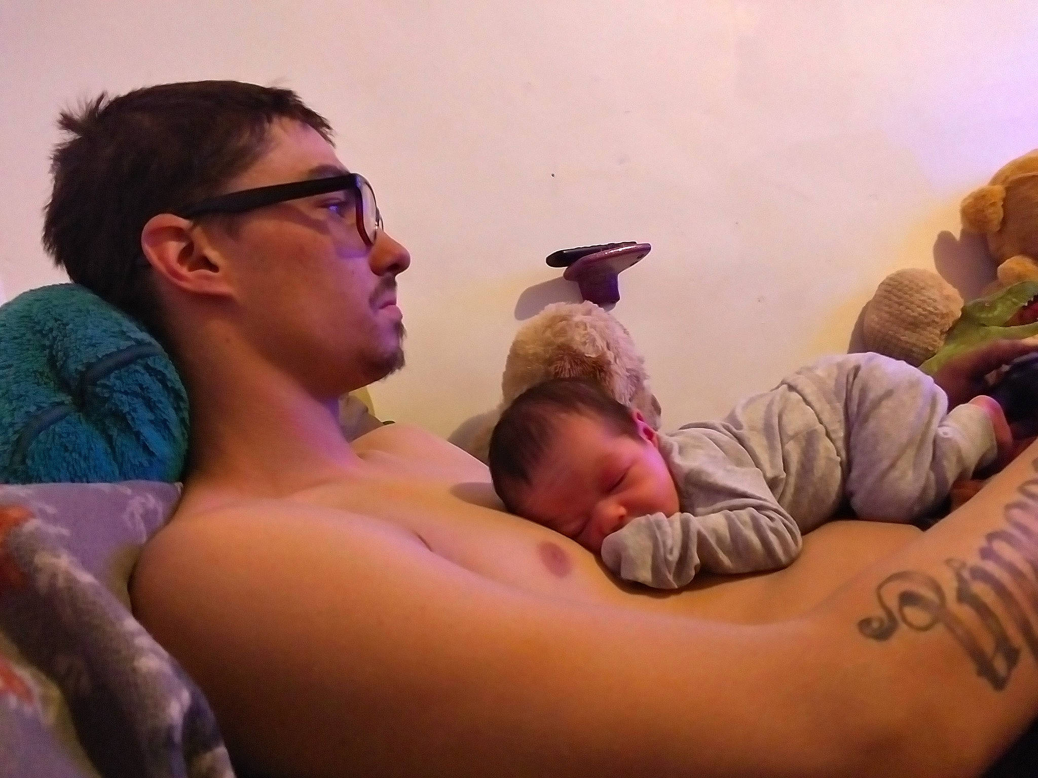 Lilith is registered to the contest to win money with this photo: abdomen, art, baby, chest, comfort, eye, eyewear, fun, gesture, glasses, hair, happy, head, mouth, neck, person, shoulder, skin, toy, trunk