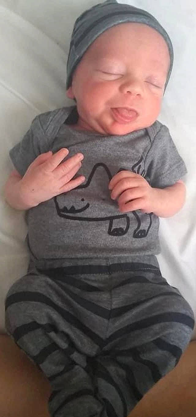 Axle joined the competition — help win amazing prizes! chin, comfort, eye, facial_expression, finger, gesture, grey, head, human_body, jaw, jeans, joint, leg, mouth, neck, outerwear, person, shoulder, skin, sleeve