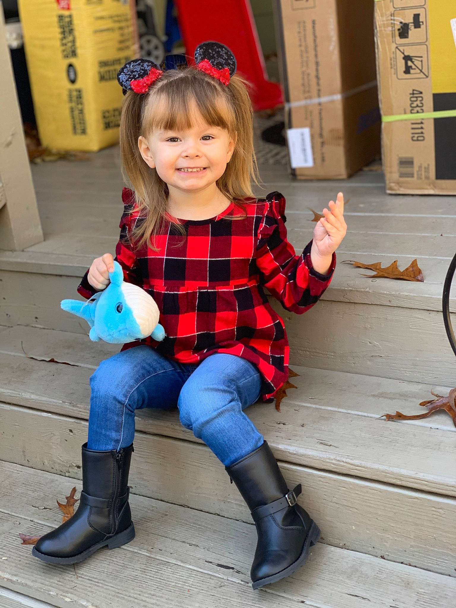 Waylynn is registered to the contest to win money with this photo: clothing, face, footwear, hair, hairstyle, hand, head, human_body, jeans, joy, knee, leg, person, shoe, sleeve, smile, sock, standing, street_fashion, tartan