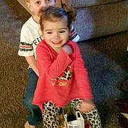 Aubrey is registered to the contest to win money with this photo: