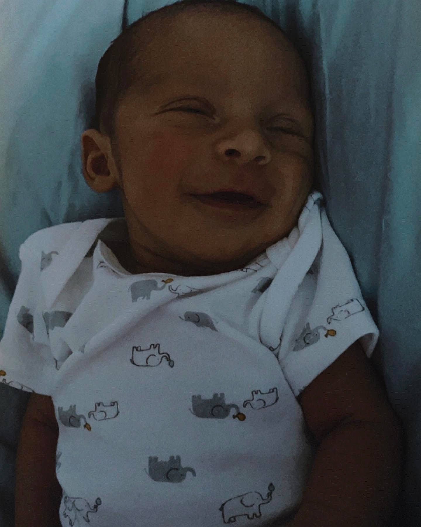 Makai is registered to the contest to win money with this photo: baby_toddler_clothing, cheek, chin, comfort, eyebrow, forehead, gesture, happy, human_body, lip, mammal, mouth, neck, nose, person, product, skin, sleeve, smile, standing