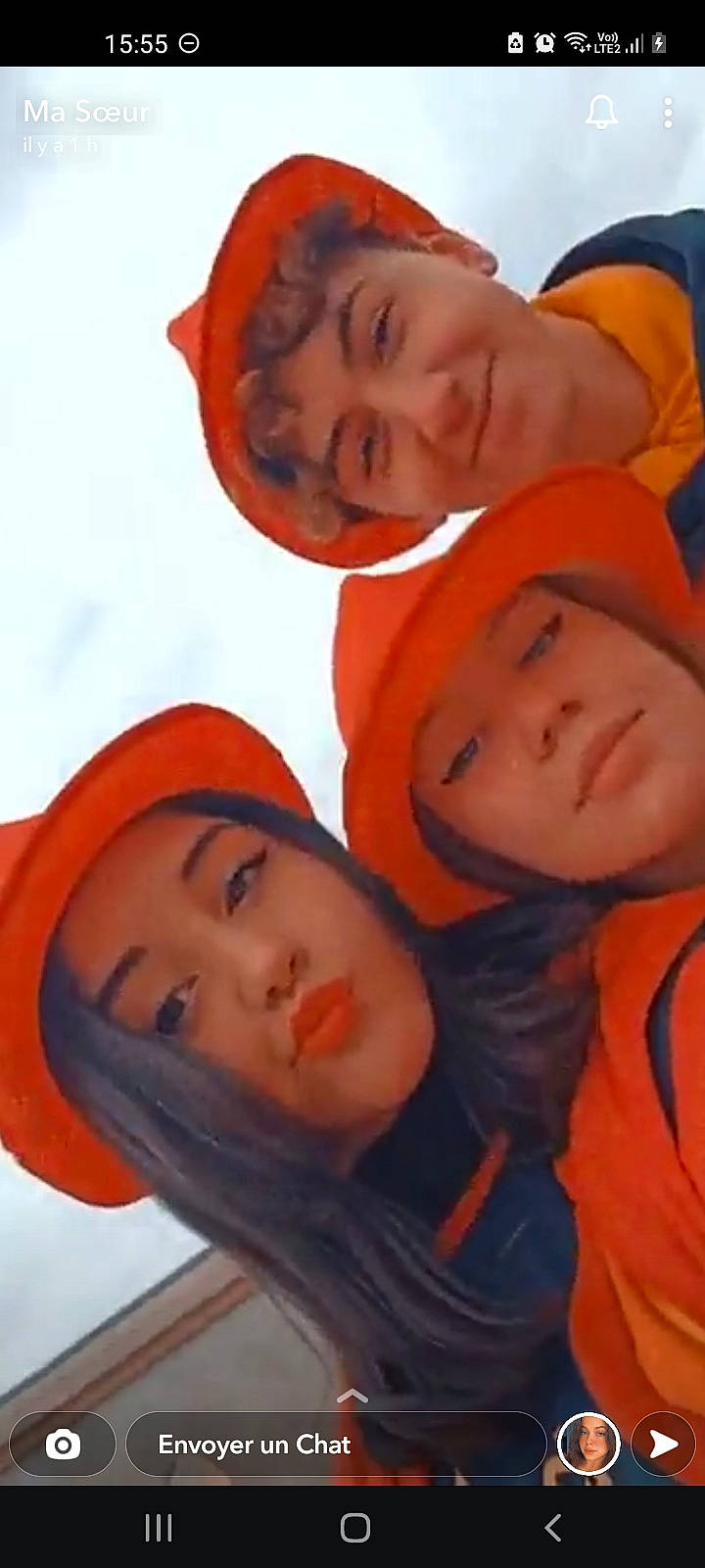 Valentine participe au concours pour gagner de l'argent avec cette photo : cheek, child, chin, eye, eyebrow, eyelash, face, facial_expression, forehead, fun, gesture, happy, head, headwear, joy, mouth, nose, orange, organ, person