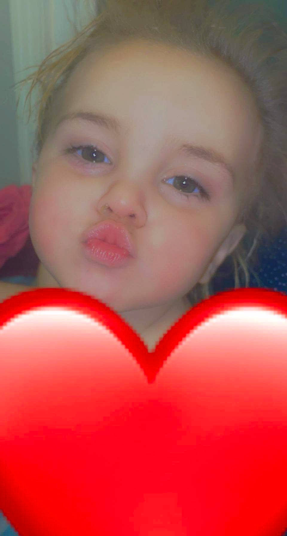 Mckinley is registered to the contest to win money with this photo: cheek, chin, close_up, ear, eye, eyelash, face, fun, hair, happy, head, human, human_body, iris, lip, mouth, nose, organ, person, skin