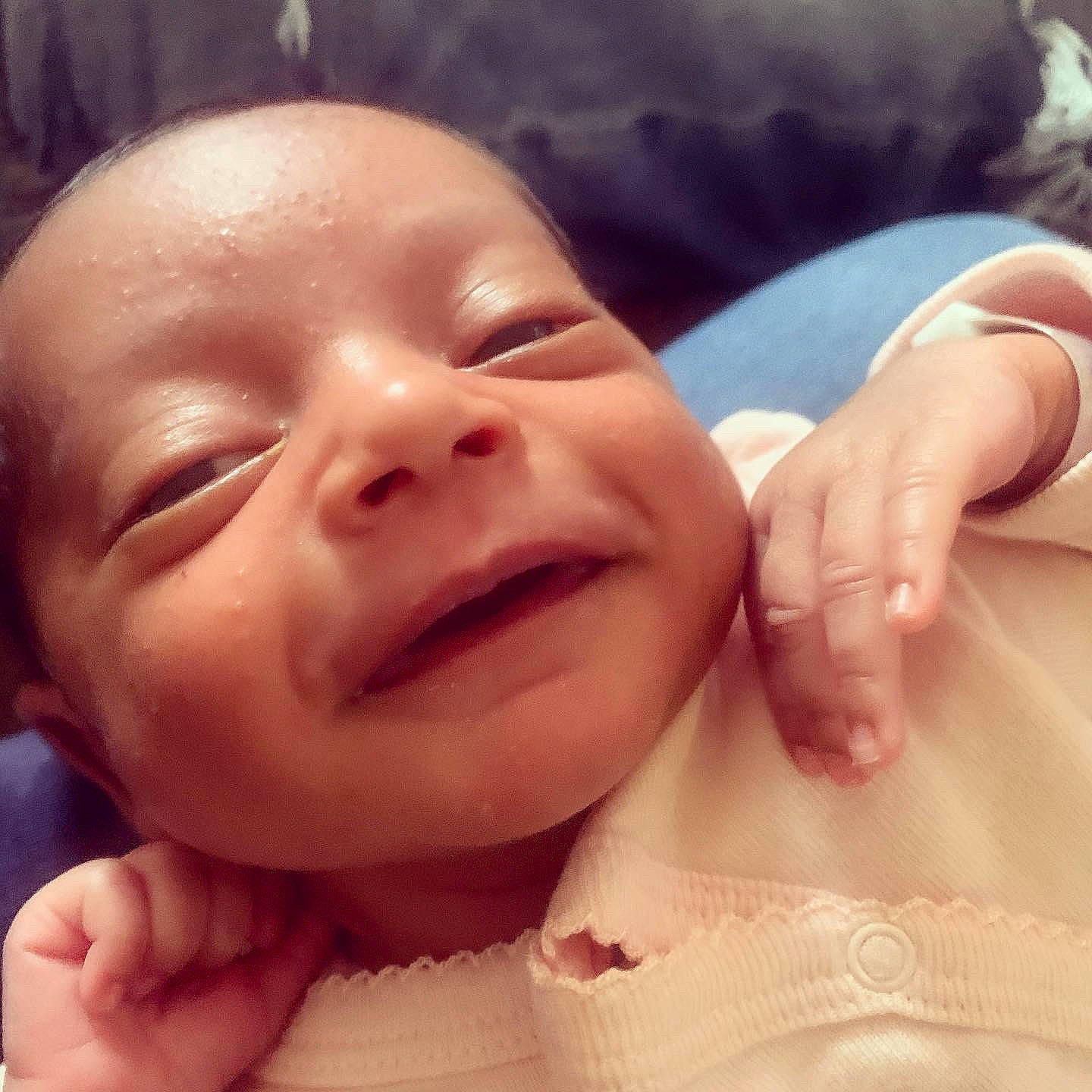 Niyah is registered to the contest to win money with this photo: baby, baby_making_funny_faces, birth, cheek, child, childbirth, chin, face, facial_expression, finger, forehead, gesture, hand, head, laugh, lip, mouth, nose, person, skin