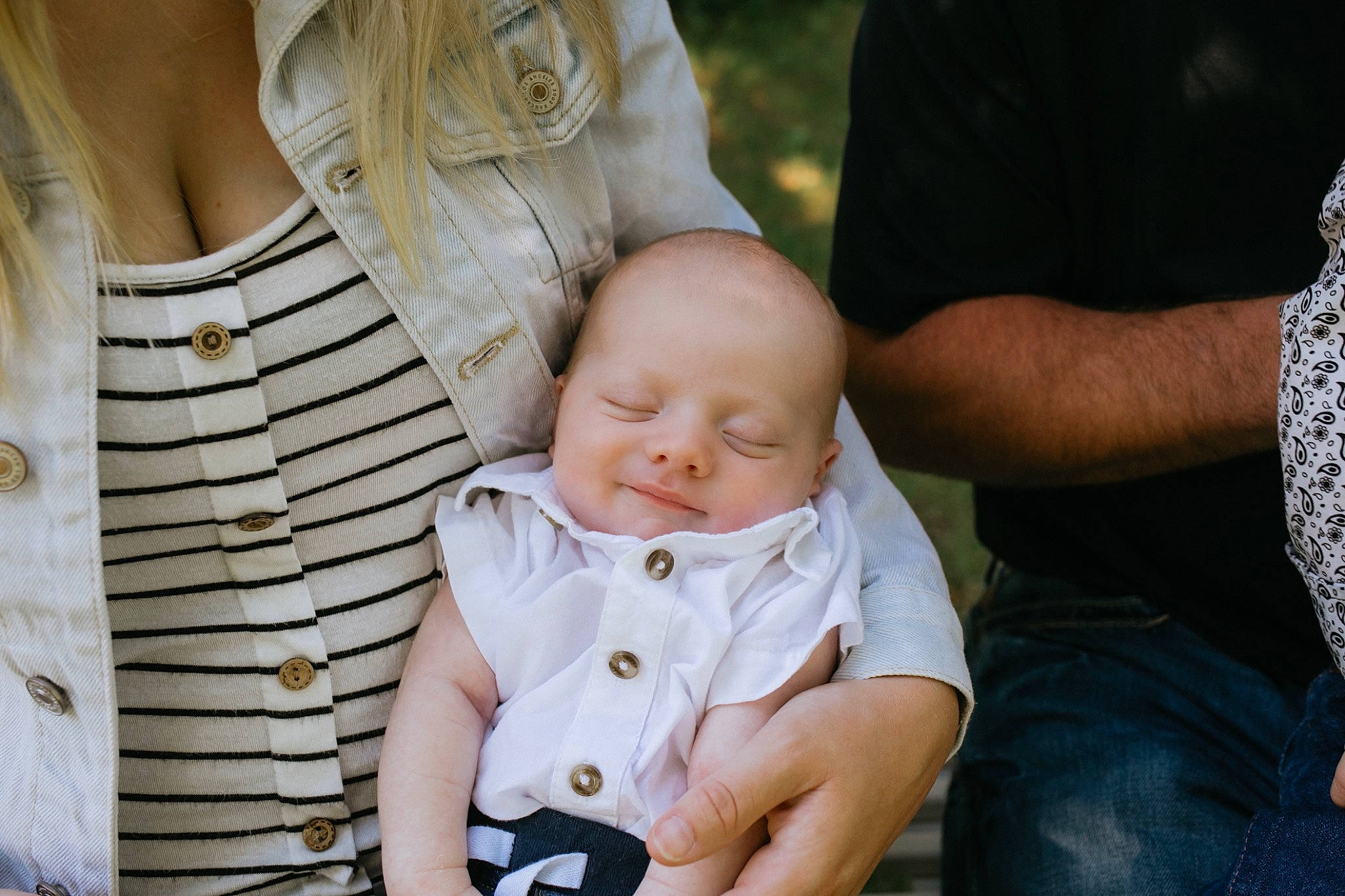 Benson joined the competition — help win amazing prizes! baby, baby_products, baby_toddler_clothing, child, family, finger, fun, gesture, grass, hand, happy, interaction, people_in_nature, person, portrait_photography, sitting, skin, t_shirt, toddler, tree