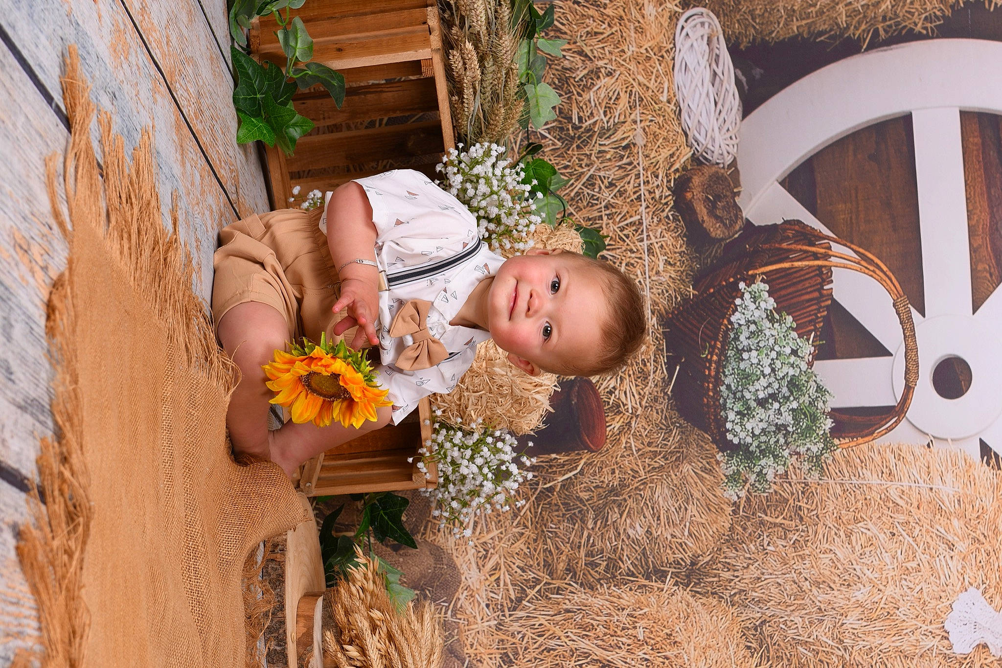 Connor participe au concours pour gagner de l'argent avec cette photo : baby, child, floral_design, floristry, flower, flower_arranging, fun, garden, grass, happy, hat, joy, landscape, leisure, orange, person, plant, sitting, toddler, tradition