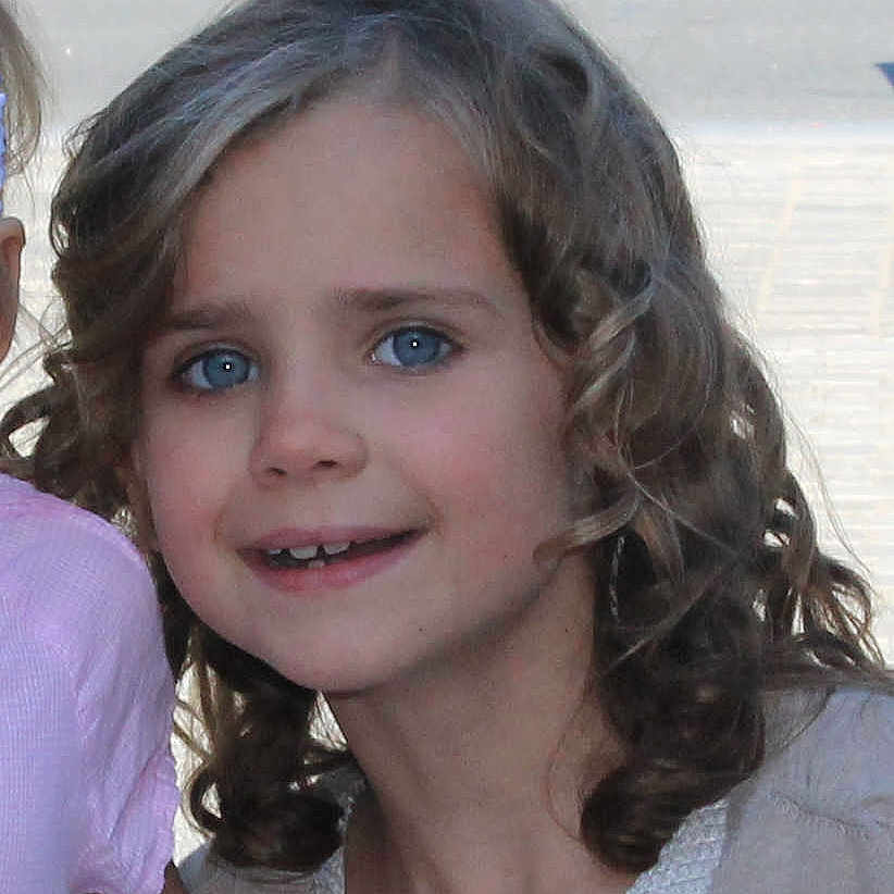 Clara a rejoint le concours — aidez-le/la à gagner de superbes lots !