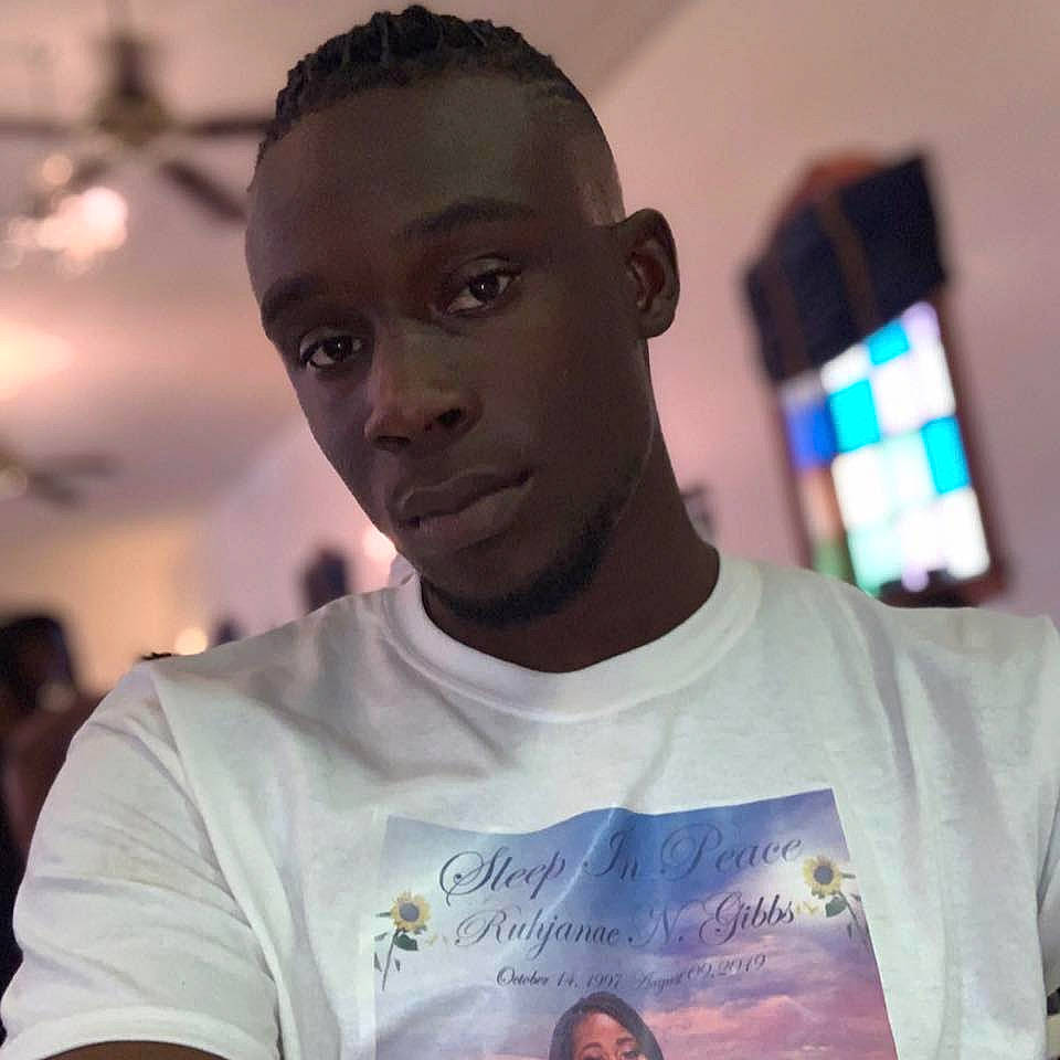 Otis is registered to the contest to win money with this photo: black_hair, cheek, chest, chin, cool, face, forehead, head, human, jaw, male, muscle, neck, person, photography, selfie, sleeve, smile, t_shirt, top