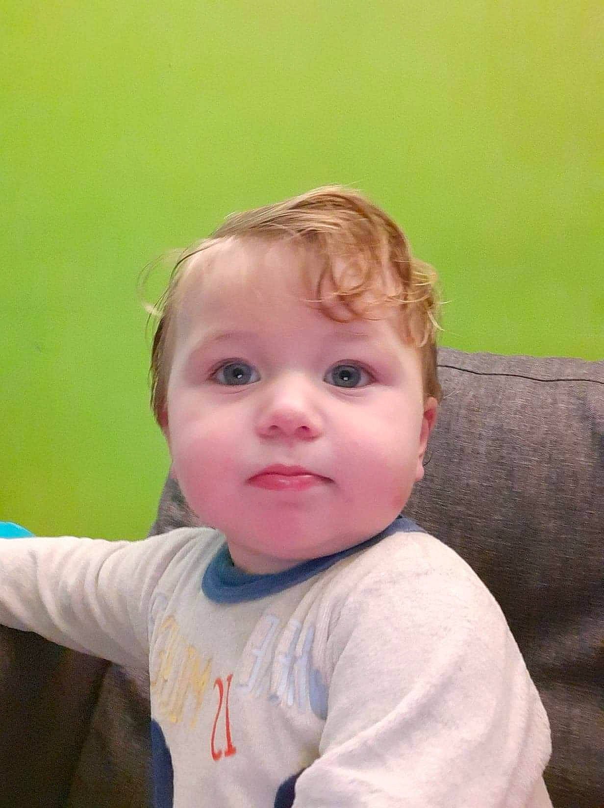 Deeclan participe au concours pour gagner de l'argent avec cette photo : baby, cheek, child, chin, eye, face, forehead, head, lip, nose, person, skin, smile, toddler