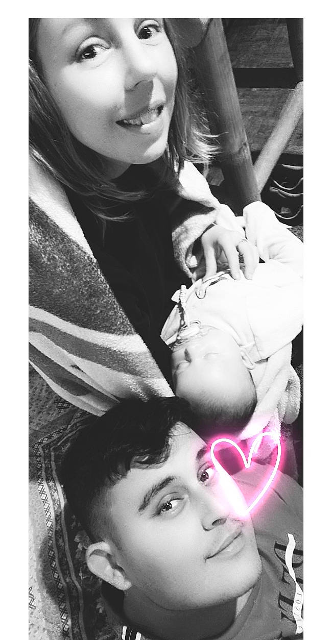 Lyana a rejoint le concours — aidez-le/la à gagner de superbes lots ! black, black_and_white, cool, eyebrow, eyelash, face, fashion, flash_photography, gesture, happy, human, joy, lip, mouth, nose, organ, person, photograph, skin, smile