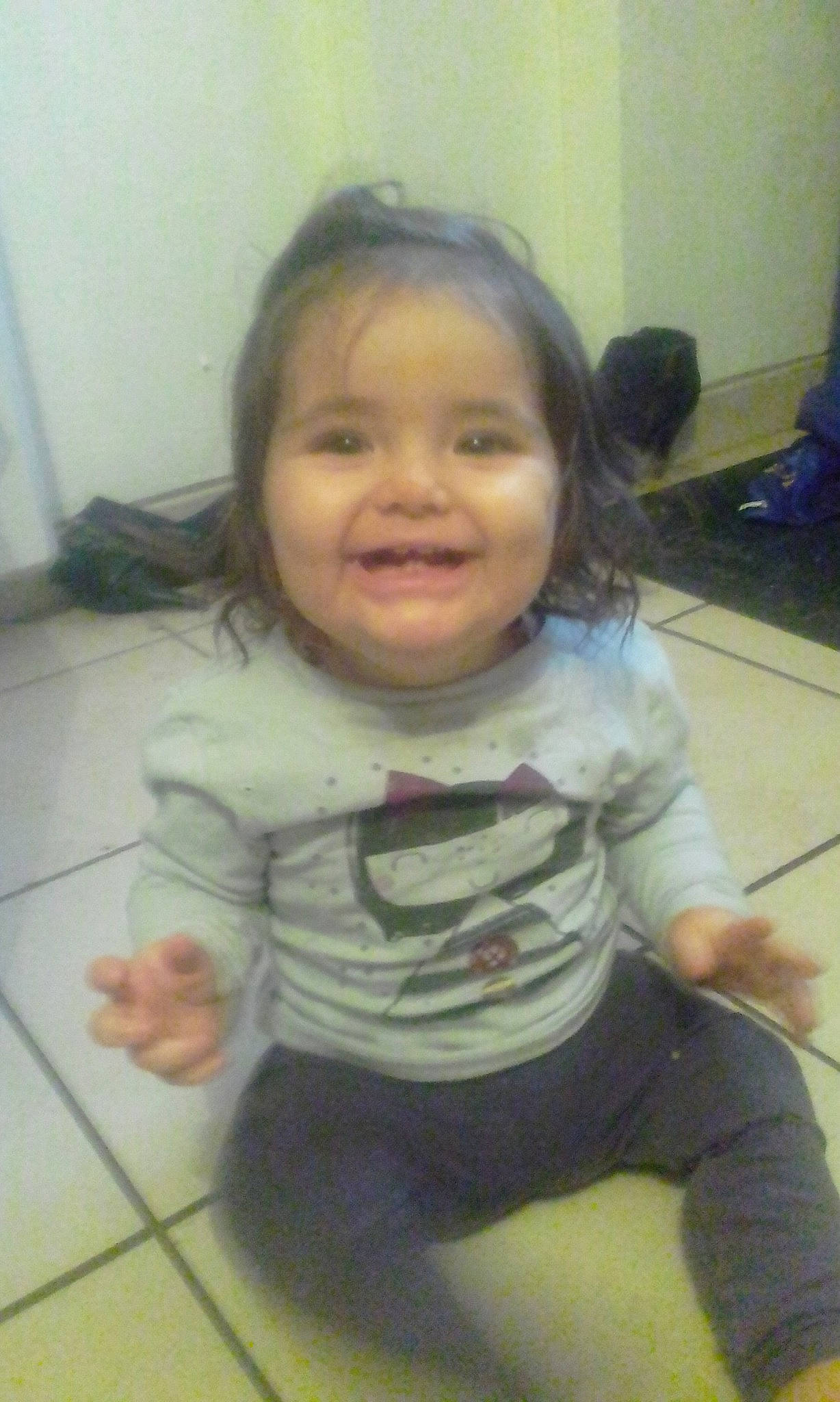 Yllianna participe au concours pour gagner de l'argent avec cette photo : baby, cheek, child, face, facial_expression, head, joy, person, skin, smile, toddler