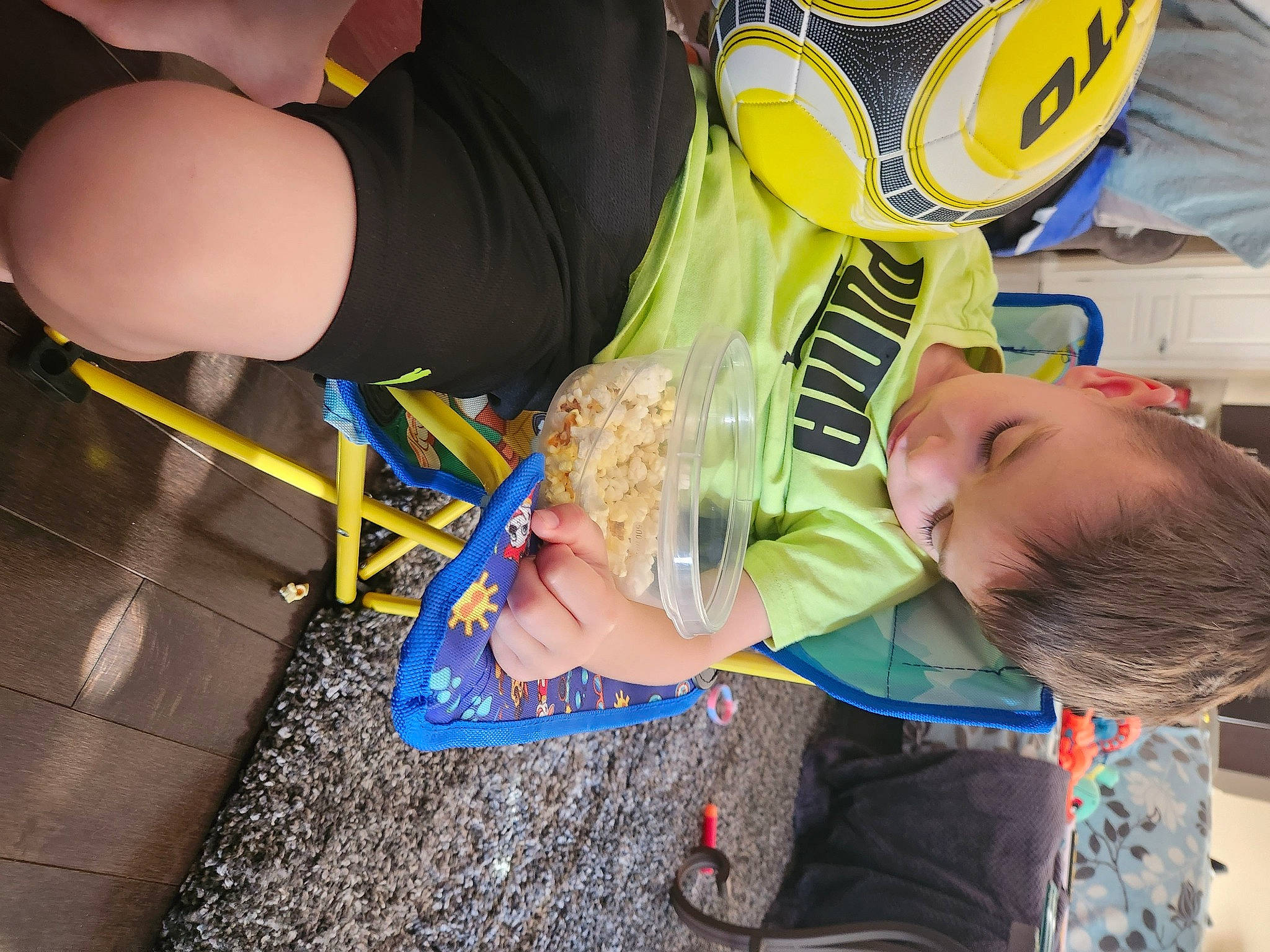 Axel is registered to the contest to win money with this photo: child, fun, gesture, human_leg, leisure, machine, person, personal_protective_equipment, play, recreation, soil, t_shirt, toddler, water