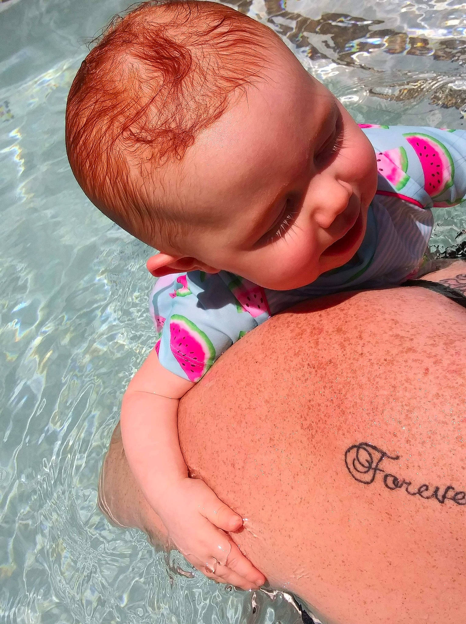 Kairi is registered to the contest to win money with this photo: arm, baby, child, neck, person, skin, toddler, vacation