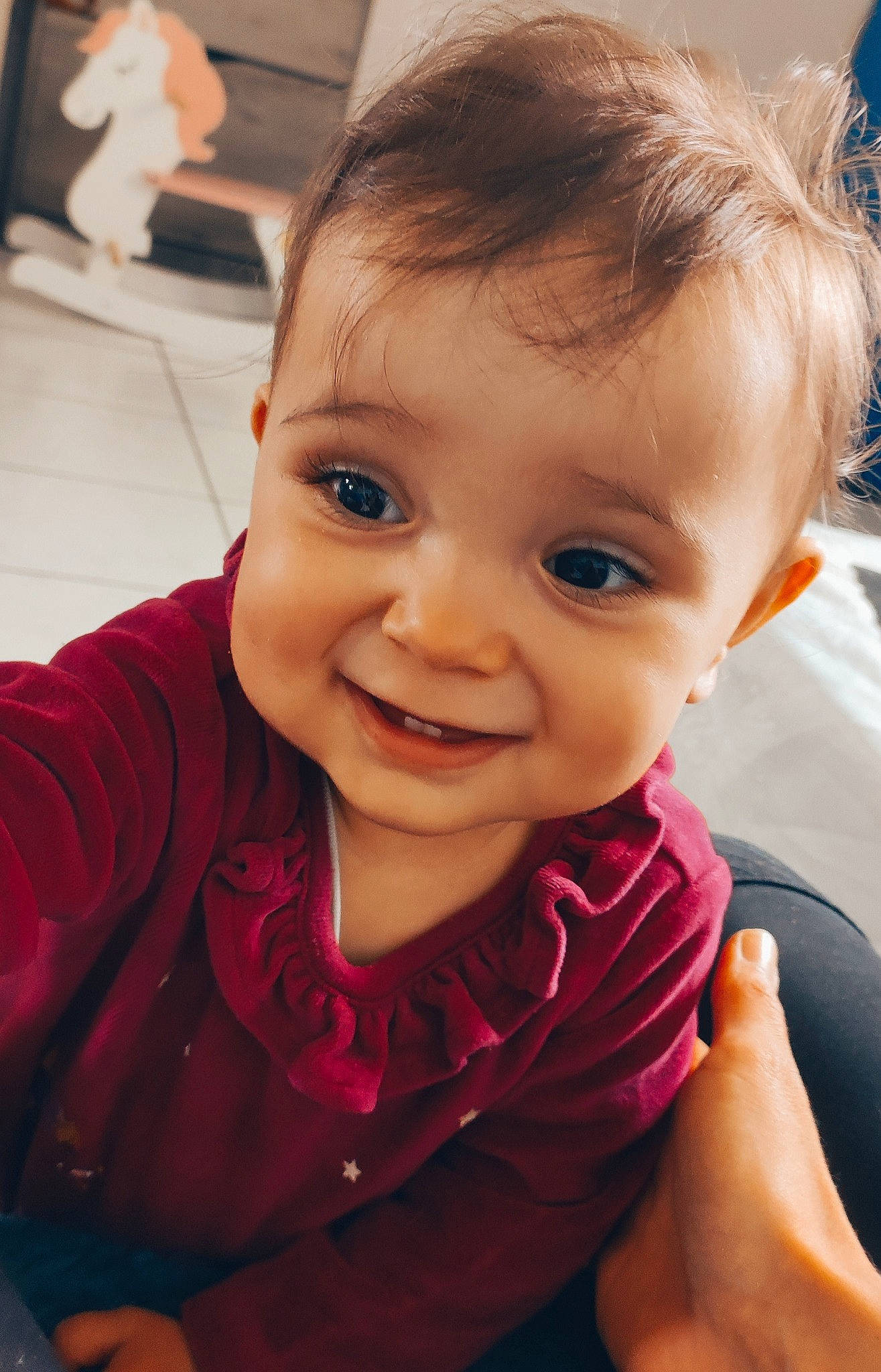 Lya participe au concours pour gagner de l'argent avec cette photo : cheek, chin, ear, eye, eyebrow, eyelash, face, forehead, hairstyle, happy, human_body, iris, joy, lip, mammal, mouth, neck, nose, person, skin