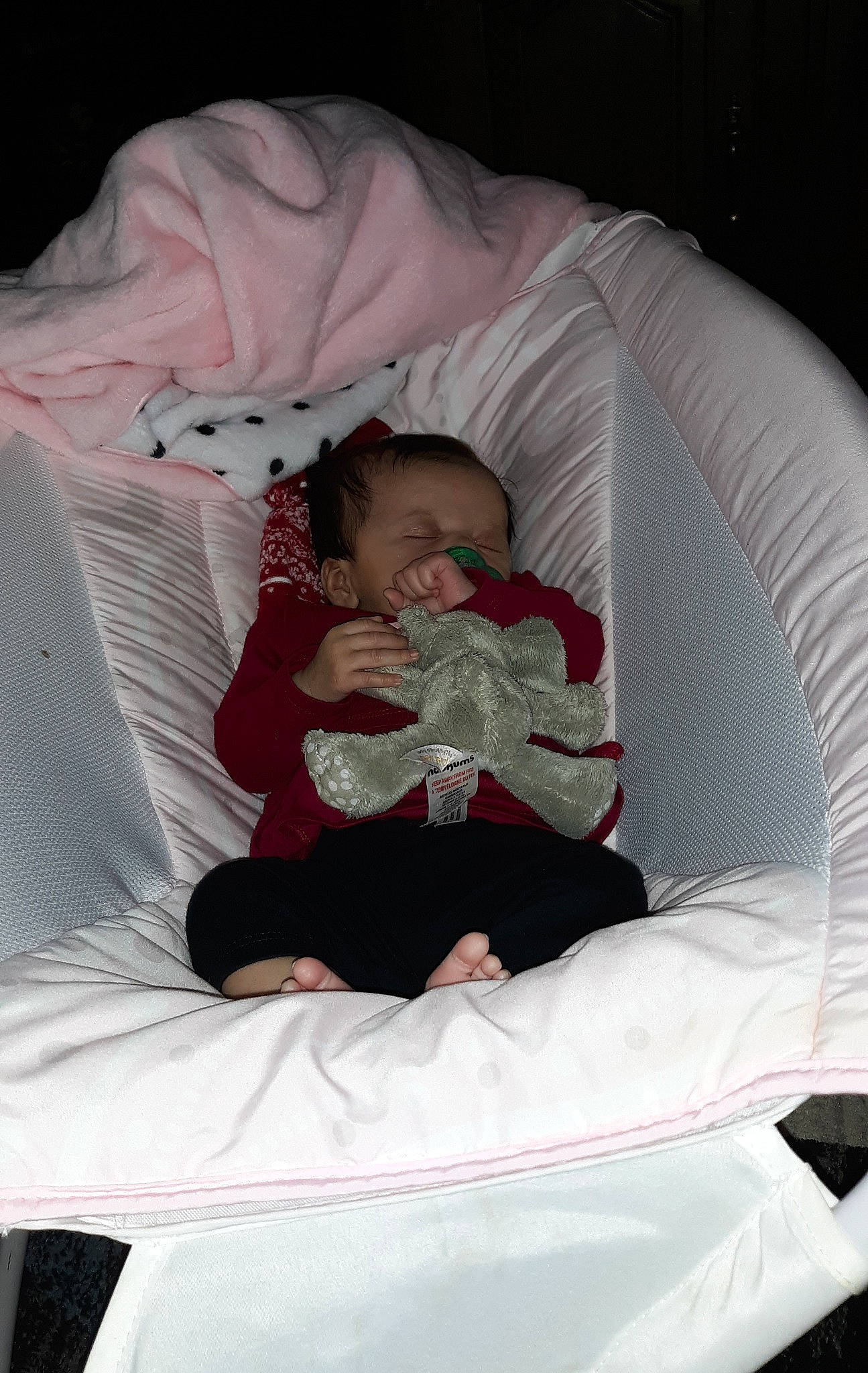 Galilea is registered to the contest to win money with this photo: baby, baby_products, bed, bedtime, child, comfort, furniture, infant_bed, person, pink, product, sleep, toddler