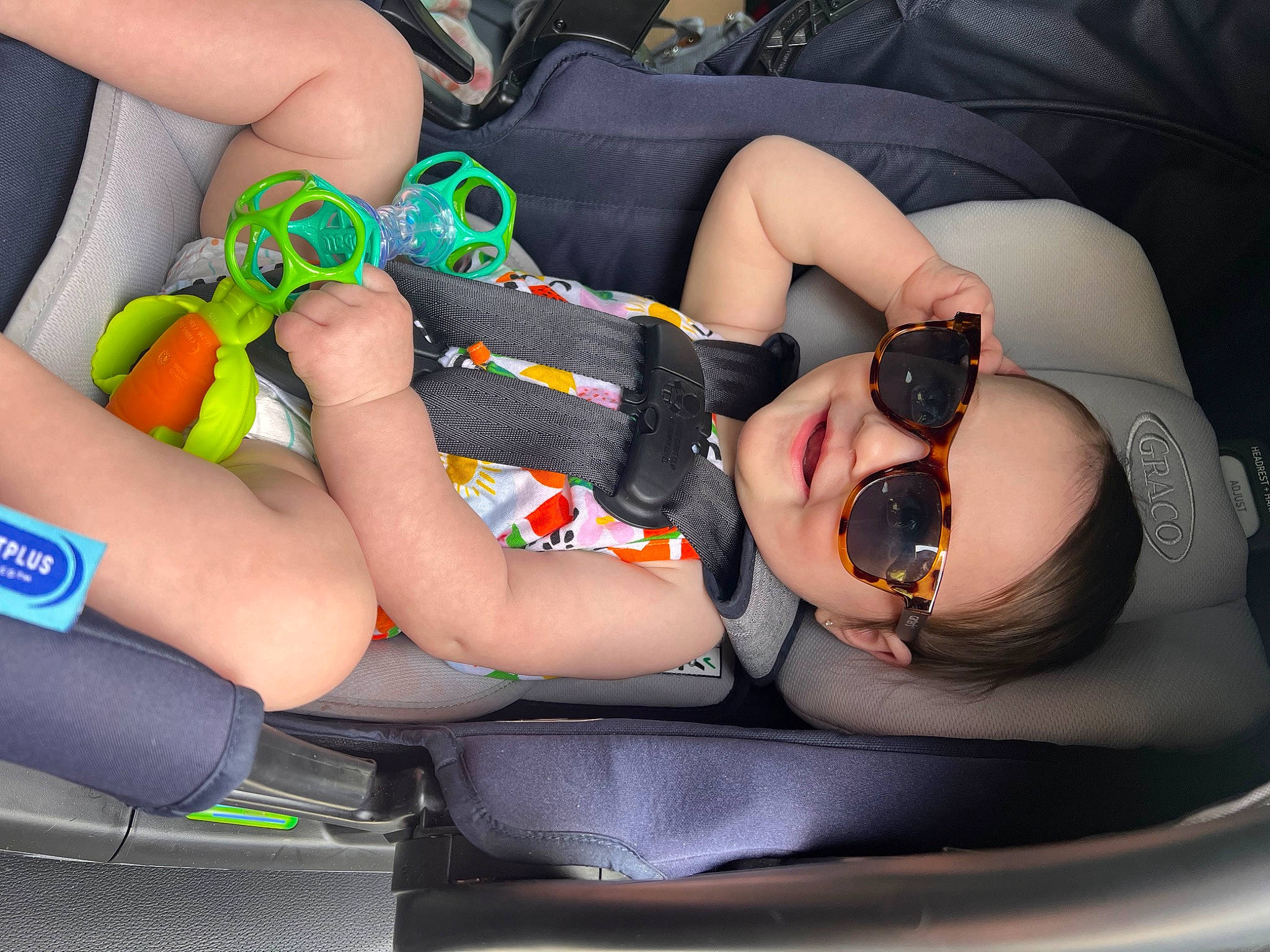 Denver is registered to the contest to win money with this photo: abdomen, chest, comfort, eyewear, finger, fun, hand, health_care, human_body, human_leg, joint, joy, knee, lap, leg, nail, person, personal_protective_equipment, service, swimwear