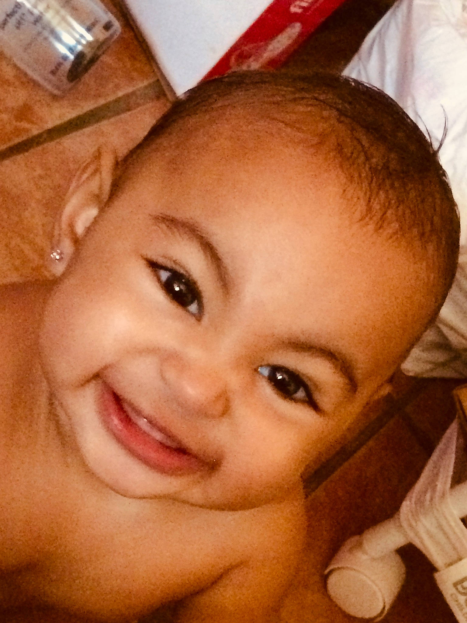 Sahary is registered to the contest to win money with this photo: cheek, chin, ear, eye, eyebrow, eyelash, face, facial_expression, forehead, hair, hairstyle, head, human_body, joy, lip, mouth, neck, nose, organ, person