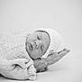 Alba participe au concours pour gagner de l'argent avec cette photo : baby, newborn, sleeping, hand, knitted_hat, blanket, black_and_white, portrait, peaceful, cozy, infant, soft_texture, closeup, resting, cute, person, toddler, sleep, gentle, wrapped