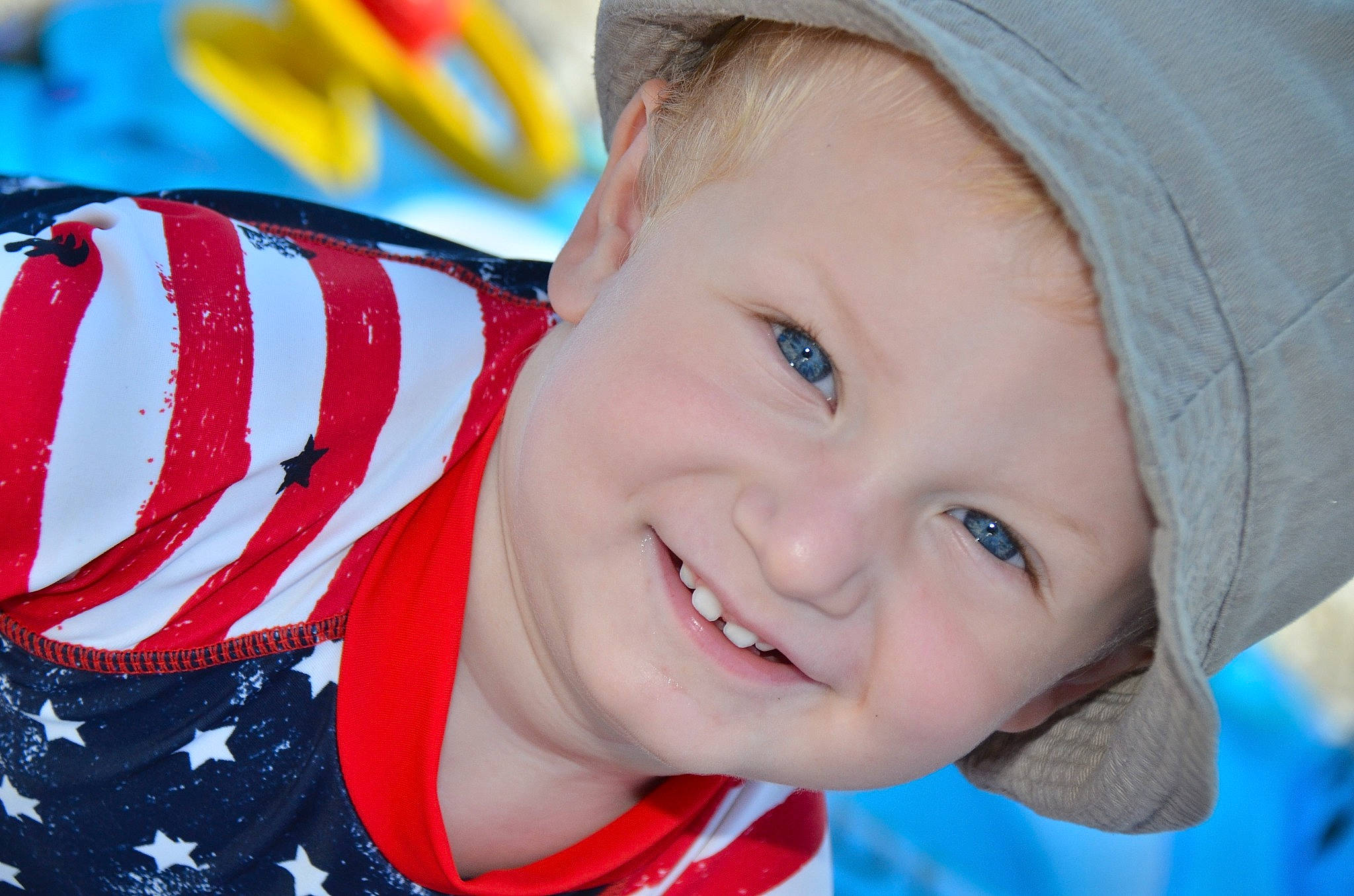 Steeven a rejoint le concours — aidez-le/la à gagner de superbes lots ! baby, cheek, child, close_up, eye, face, fun, happy, headgear, headwear, joy, lip, nose, person, smile, toddler